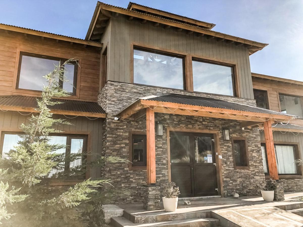 Senderos Aparts & Suites El Chalten Exterior photo