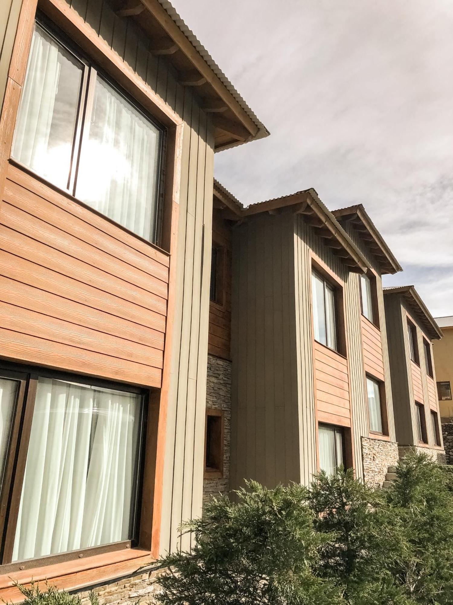 Senderos Aparts & Suites El Chalten Exterior photo